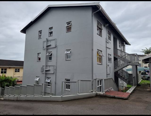 2 BEDROOM APARTMENT TO LET IN SEA VIEW